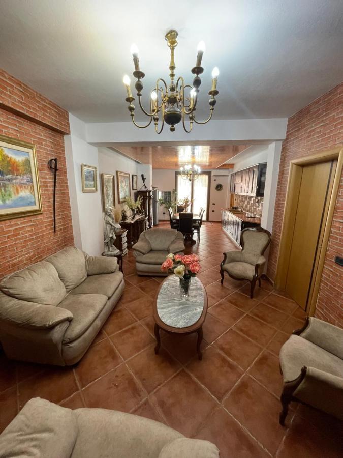 Venus - Cozy Apt With Terrace Vlorë Buitenkant foto