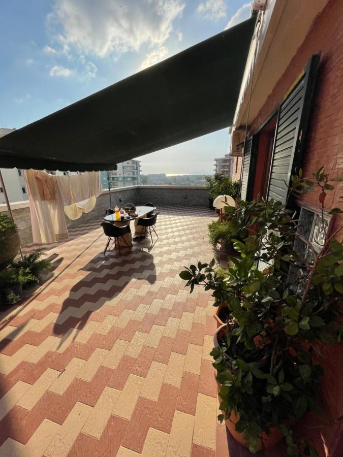 Venus - Cozy Apt With Terrace Vlorë Buitenkant foto