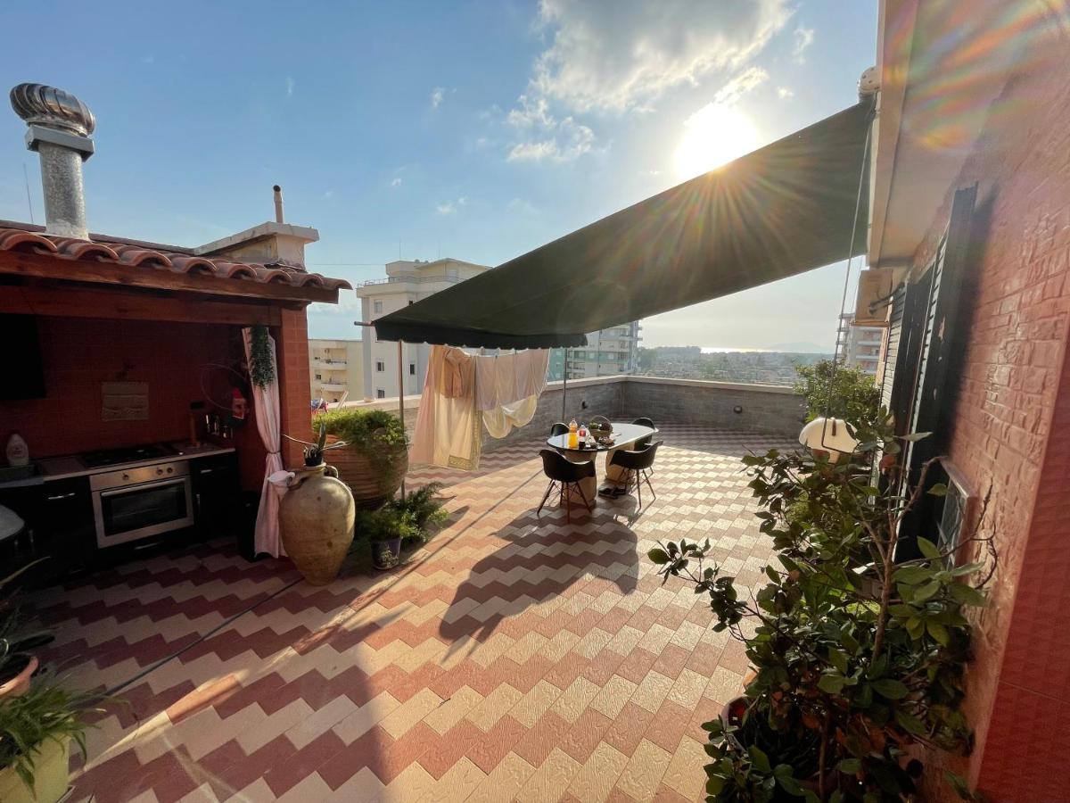 Venus - Cozy Apt With Terrace Vlorë Buitenkant foto