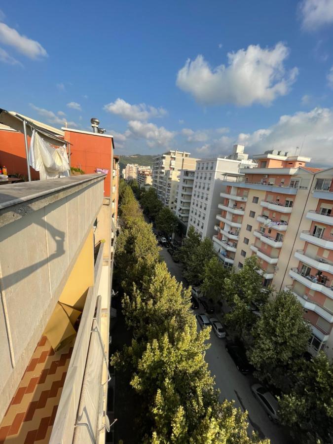 Venus - Cozy Apt With Terrace Vlorë Buitenkant foto