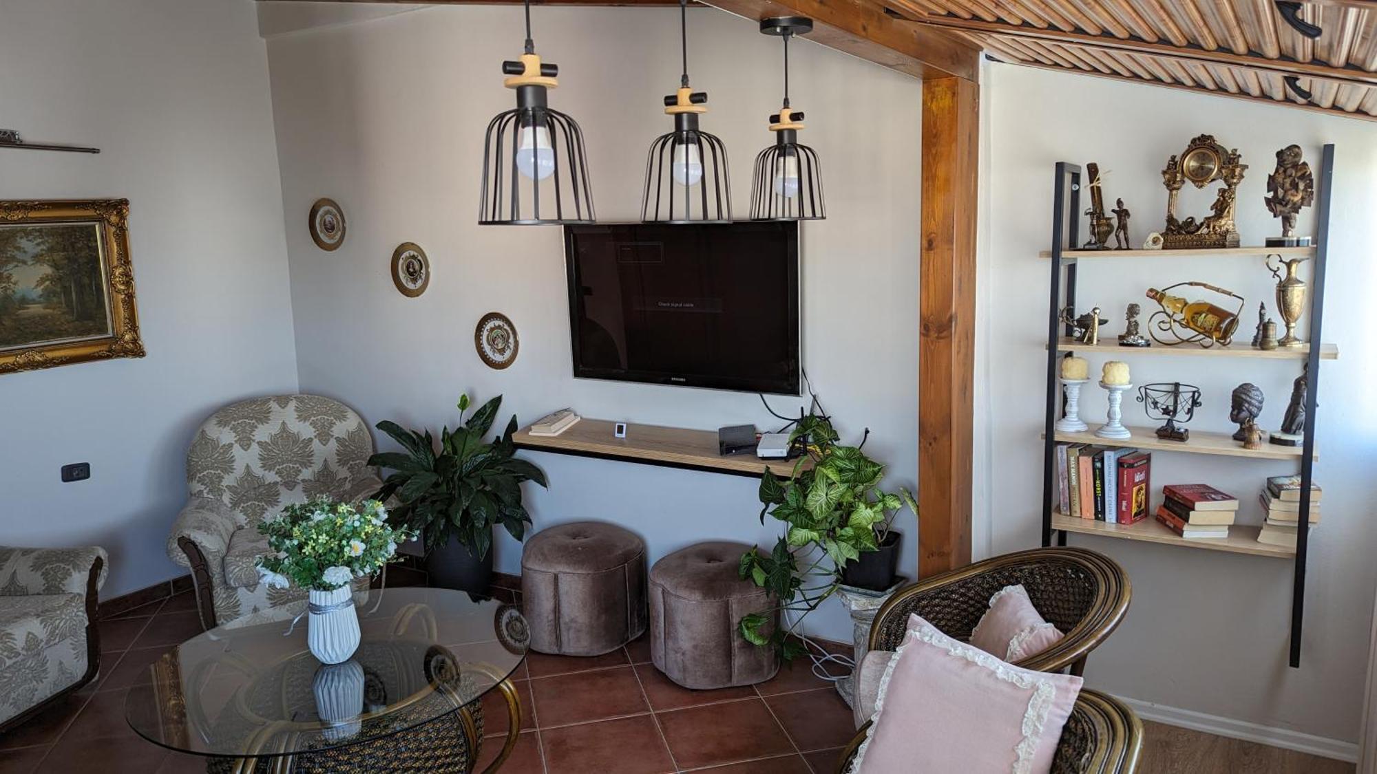 Venus - Cozy Apt With Terrace Vlorë Buitenkant foto